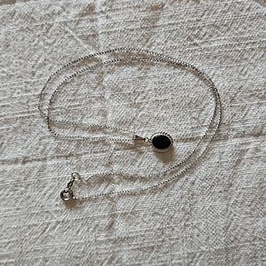 Silver and black Stone necklace (0126)